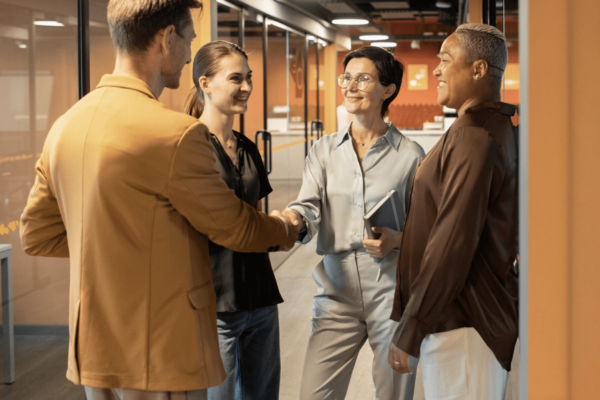 Réinventer le networking à l'ère du Digital : Connecter, Collaborer, Réussir